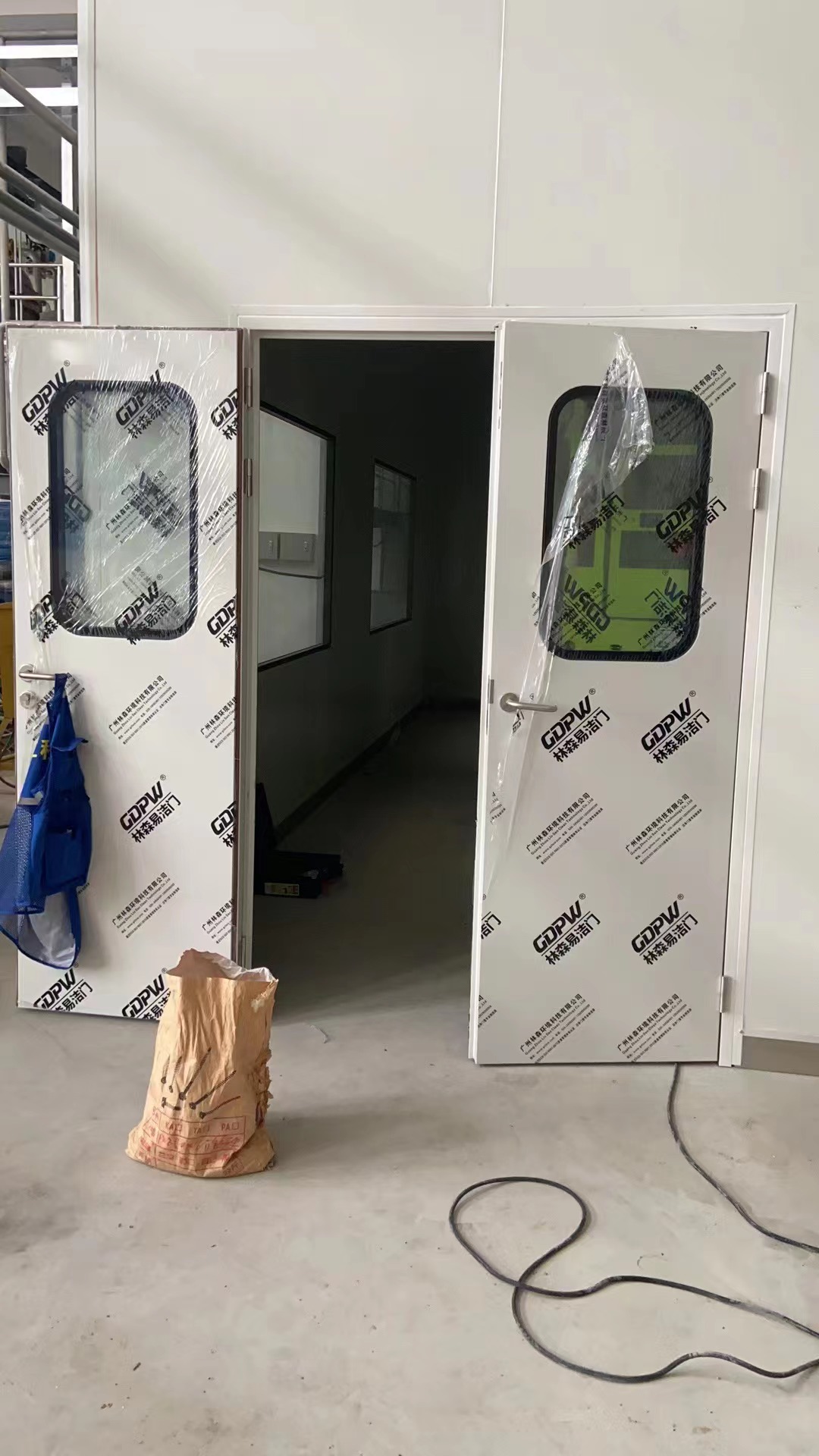  �޳�������װ��